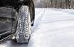 Почему хорошее сцепление шин с дорогой важно при езде зимой