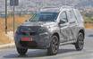 Обновленный Renault Duster в серийном кузове попал в объективы фотошпионов