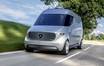 Sprinter нового поколения от Mercedes. Видео