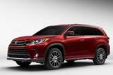 Toyota назвала российские цены и комплектации обновленного Highlander
