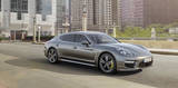 Porsche Panamera получила новые версии и цены для РФ