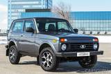 В Сети появились снимки Lada 4×4 40 Anniversary с кожаным салоном