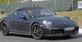 Компания Porsche вывела на тесты новый GTS 911