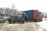 Маршрутка с 40 пассажирами попала в тройное ДТП в Ярославле