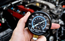 Как измерить компрессию в двигателе?