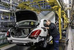 Mercedes-Benz собирается построить в РФ завод совместно с КАМАЗом