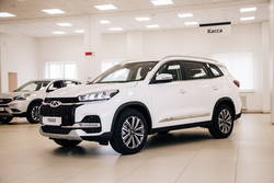 Chery Tiggo 8 у дилера