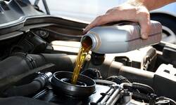 Автомобильное моторное масло: важность и правила выбора
