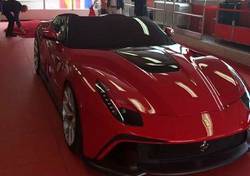 Ferrari представила эксклюзивный суперкар, диски на который уже можно приобрести в интернет-магазине «КолесаТут» 