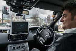 Jaguar Land Rover тестирует автономную парковку на дорогах общего пользования Jaguar Land Rover тестирует автономную парковку на дорогах общего пользования