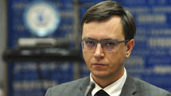 Министр Омелян поддержал идею запретить поезда в Россию