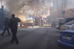 После ДТП легковушка загорелась в центре Краснодара