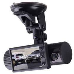 Автомобильные видеорегистраторы с двумя камерами