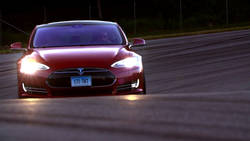 Ключевые преимущества автомобиля Tesla Model S